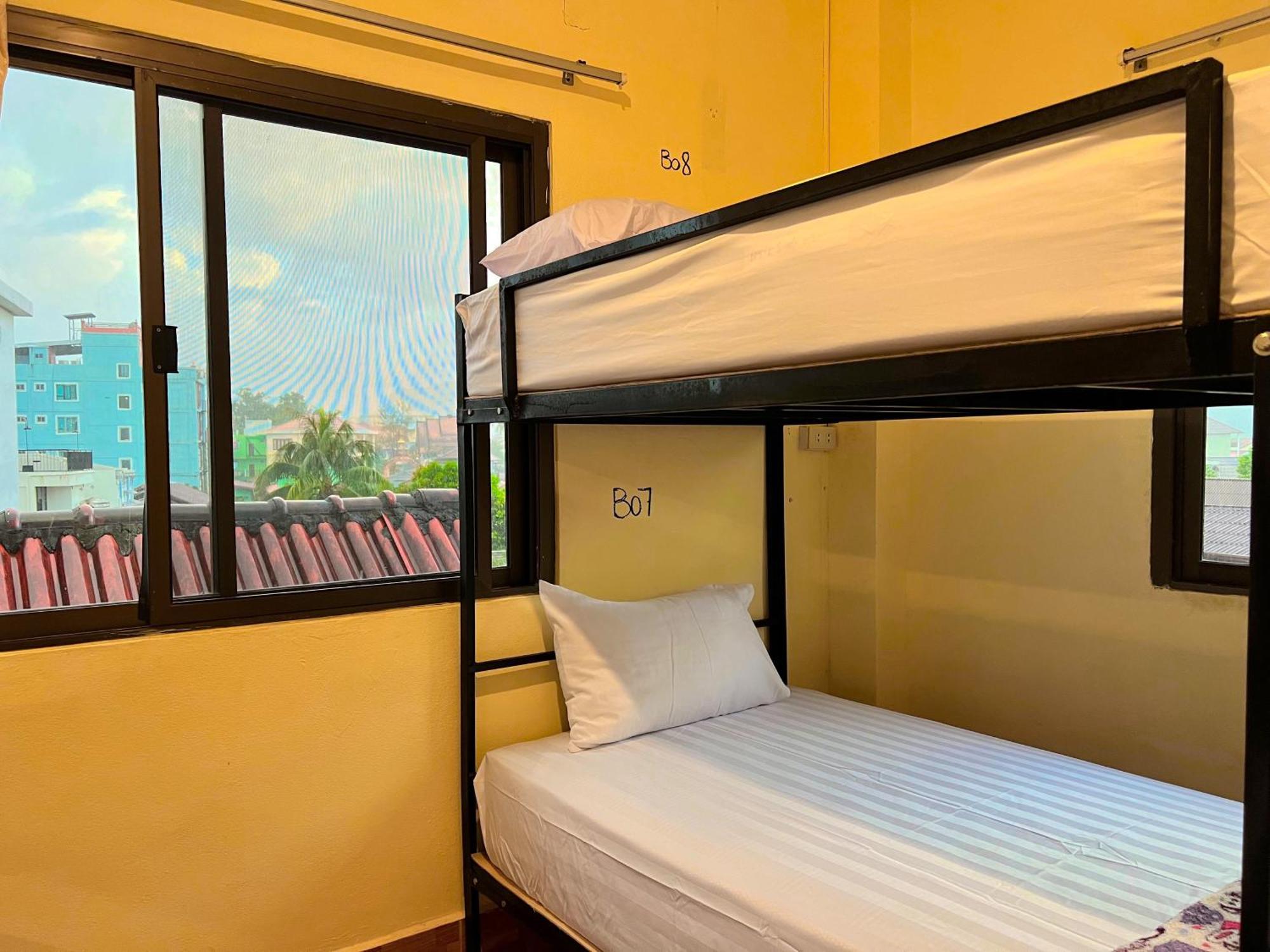 Easy Go Backpacker Hostel Vang Vieng Buitenkant foto