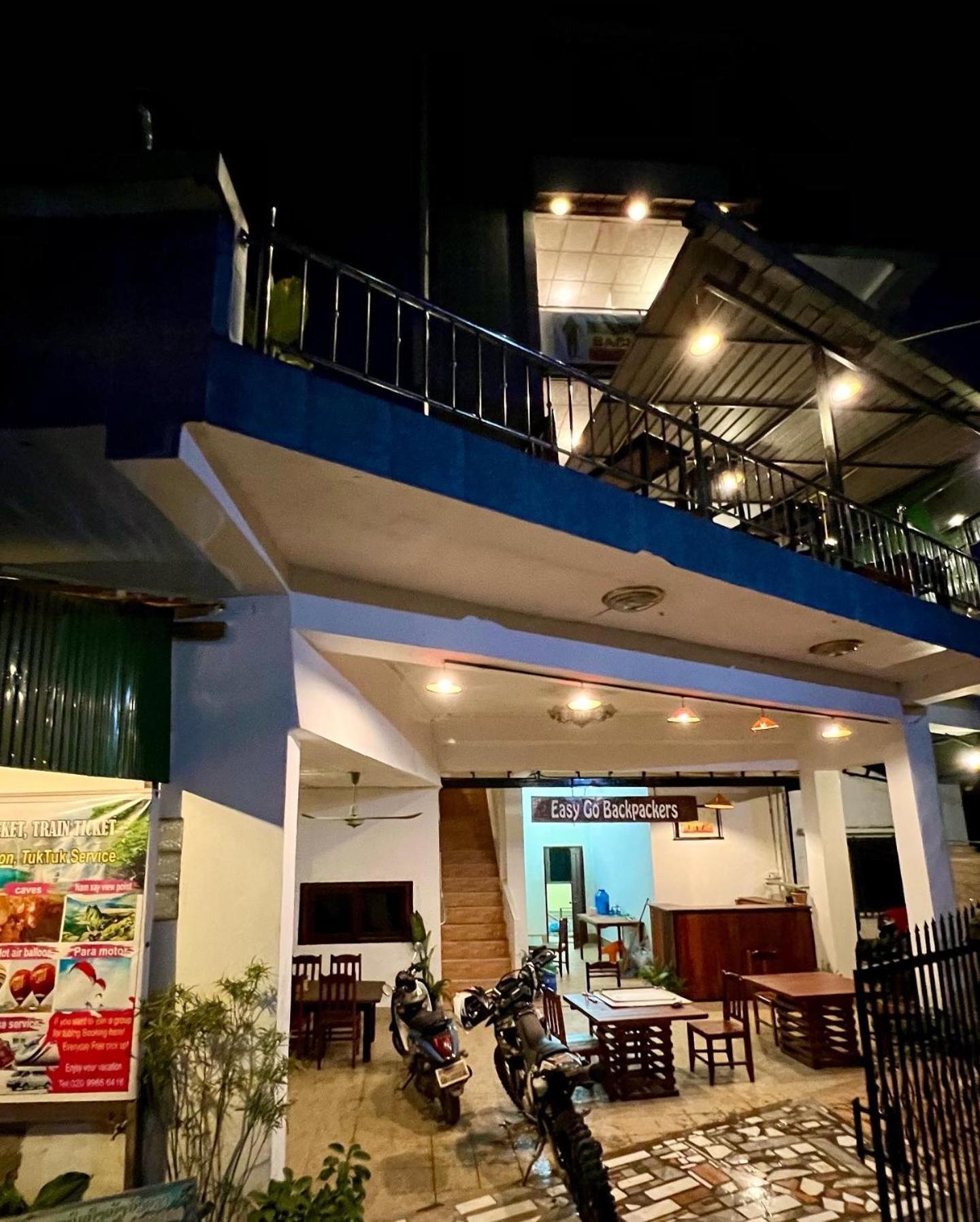 Easy Go Backpacker Hostel Vang Vieng Buitenkant foto
